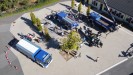 Foto: Luftaufnahme der THW-Fahrzeuge auf dem Schulgelände in Vilich